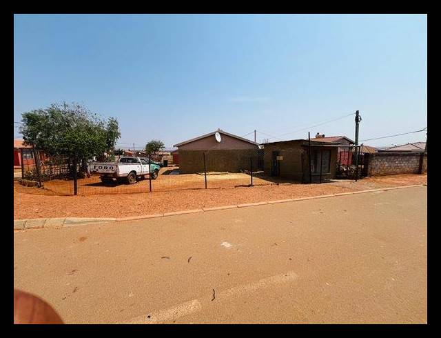 2 BEDROOM HOUSE FOR SALE IN LEHAE